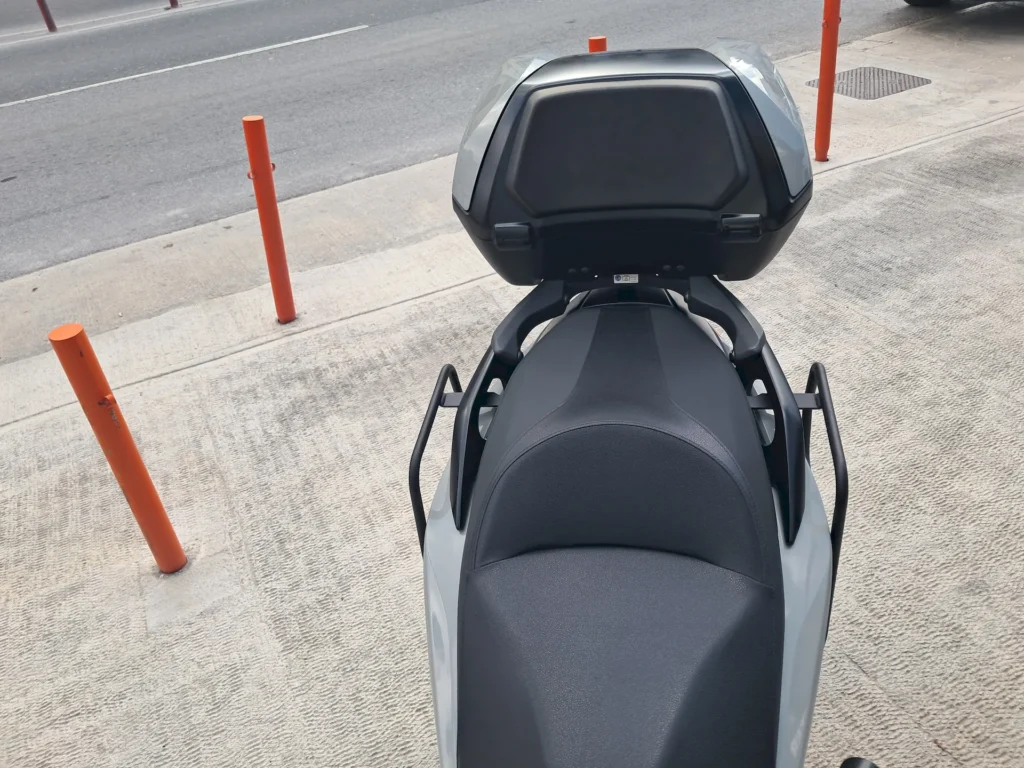Side-panniers-for-Honda-Forza-300-350-scooters -069