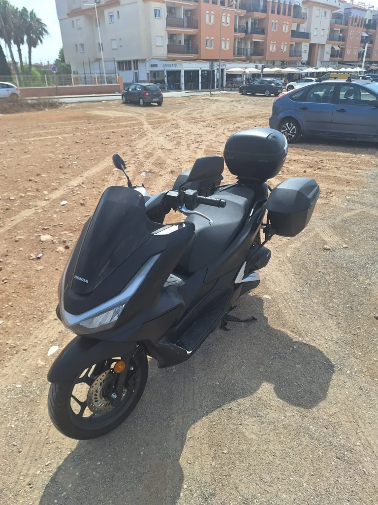 Side pannier racks for honda pcx